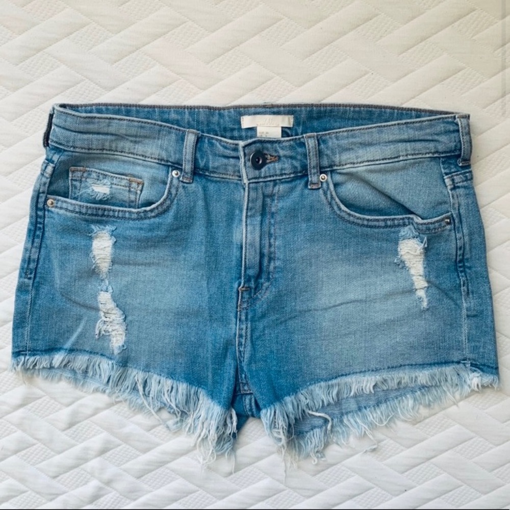H&M High Rise Denim Jeans - Picture 2 of 8